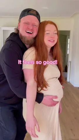 Wait for her reaction 😂🤰@Regal Noise #hannahandregal #couples #relationships #pregnant #pregnancy 