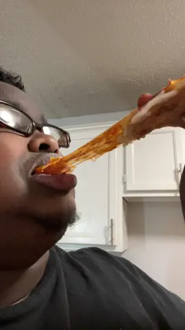 Best cheese pull in history #fyp #fypage #somalitiktok #somali #somaliland #muslimtiktok 