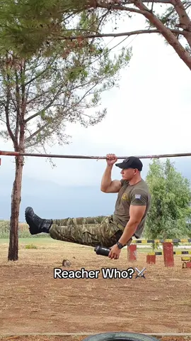 Jack Reacher Slidis is coming for you🫡#specialforces #commando #soldier #reactions #gym #calisthenics #military 