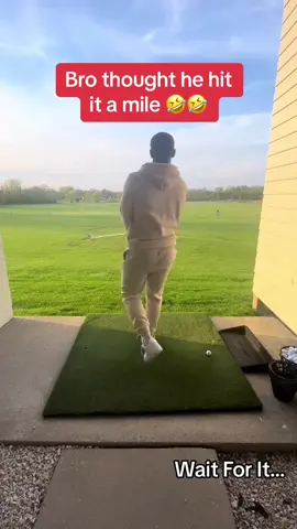 When he realizes 🤣🤣 (Via @HybridAthlete) #golf #funny #miss #golfprank #golfjoke #lol #swingandamiss #viral #golfswing #golftips #golfball 