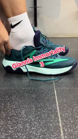 Giannis Immortality 3 #fyp #viral #trending #rubbershoes #sports #basketballshoes #volleyballshoe 