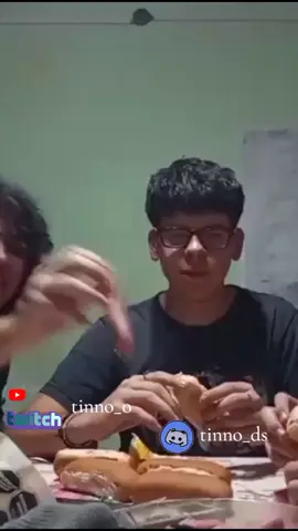 el mejor sapucai #streamerpequeño #clipsdetwitch #xddd #parati #irl #irlstreaming #amigos #streamconamigos #panchos #pan #saturado #sapucai 