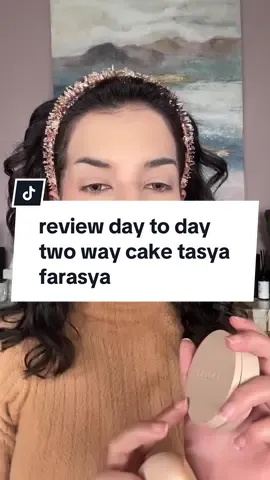 Ini kata Tasya Farasya tentang Implora Day to Day Two Way Cake 💃 Lora juga suka banget!! Ringan, ngasih blurring effect dan travel friendly😍 #CantikTiapDetik #ImploraCosmetics #approvedbyme 