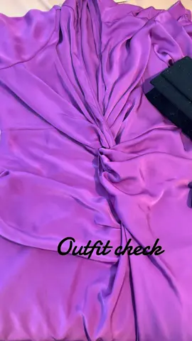 Outfit check💜💜💜.                                           #fyp #foryoupage #tiktok #viral #purple #outfit #fitcheck #trending 