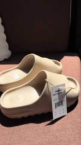 Dép bánh mì SLIDE về thêm cho các tình yêu rồi nạ 🛒🛒🛒🛒🛒 #depbanhmi #depbanhmisansan #igmaituongsan 