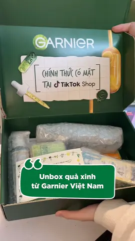 Unbox quà xinh từ Garnier Việt Nam #garnier_vn #dadau #dadaumun #antiacne #muataitiktok #tiktokmademebuyit #muataitiktokshop #hocsinhcap3 #sinhvien #unbox 