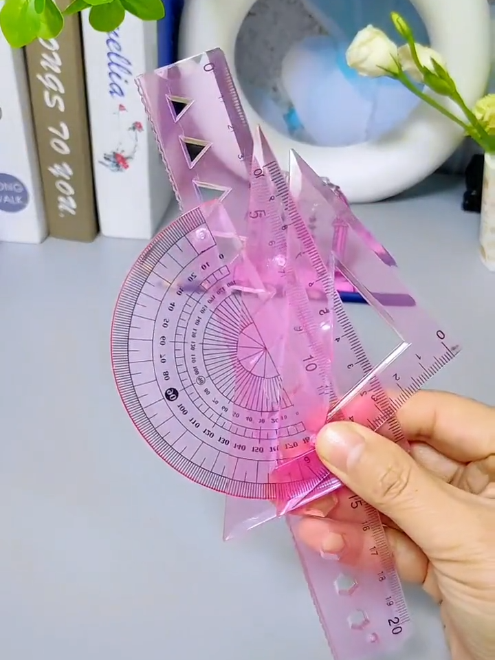 Mê mấy món màu hường như này, thước 4 món dẻo lại xinh nữa ☺️ #xuhuong #thinhhanh #vanphongpham #dodunghoctap #thước #thuocke