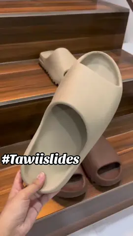 #tawiislides soft and stylish slipper for men! You can wear it outdoor and indoor! Don’t miss it!