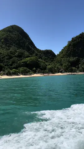 Caramoan Island 🏝️ #visitcamsur #visitcamsurph #camsur #camsuradventure #caramoan #caramoanisland #excitingbicol #lovethephilippines #bini #beach #island #philippines #fyp 