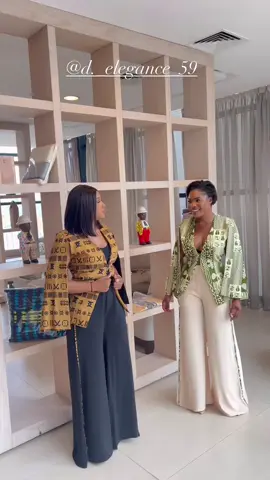 L'élégance si🥹Ensemble veste disponible 🥰 un mélange de tissu et pagne de qualité 🥰50.000fcfa  Taille : S, M, L, Xl, XXL petit 🥰 0759957212🥰0759848291