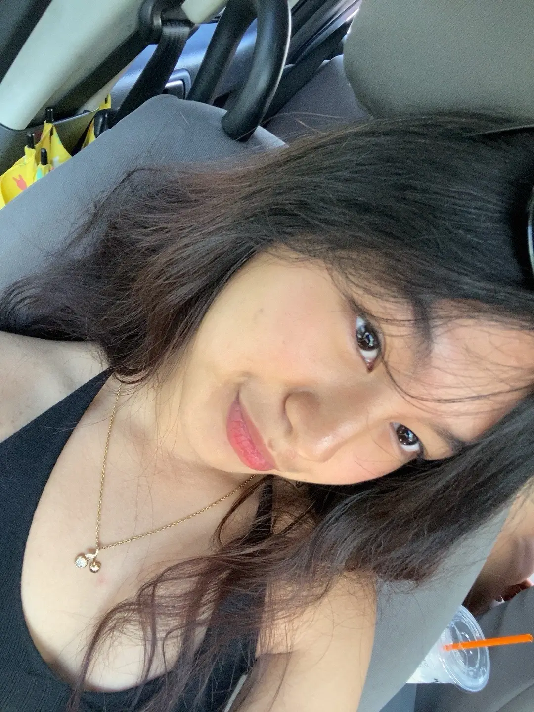 Obsessed w/ my car selfies lol