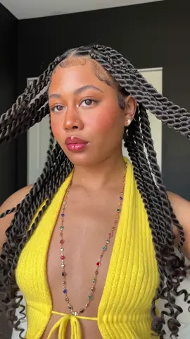 new hair, new me ? 🧚🏽‍♂️ #braids #senegalesetwists #beauty 