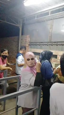 Di pabrik loba tuyul daks🤭😁 #karyawanpabrik #xybca #fypシ゚viral #fyp #fypage #semangatkerja #pejuangrupiah #karyawan #kulipabrik #rangkasbitung 