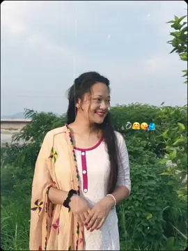 #CapCut fari pream basn thalyo mohlai#panchthar #मneeताlimbu #foryoupage 