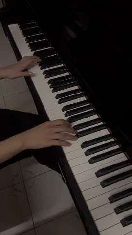 Kiss the rain • Yiruma's greatest hit #tiktok #night #piano 