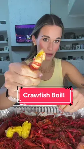 Replying to @softly.pony crawfish boil! 🦞 #mukbang #crawfishboil #seafoodboil #crawfish #eatwithme #lunch #fyp #houston 