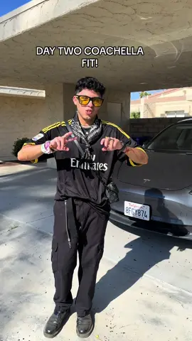 COACHELLA DAY 2 OOTD! #coachella #OOTD #coachellaoutfit #california #fyp #latino #lgbt #bi 