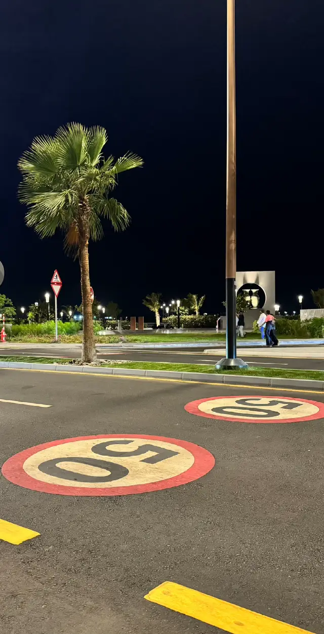 🤍🤍#جدة #اكسبلور #foryoupage #foryou #jed #الكورنيش #جده_الكورنيش #هواجيس #ابحر_الشماليه_جدة #ابحر #ابحر_جده #هواجيس_الليل 