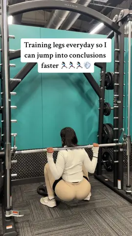We standing on business this summer 💪🏿 #legday #GymTok #legdayworkout #gymfypシ #squats 