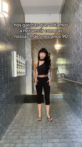 e a história se repete 🧚🏻‍♀️ @BERSHKA #bershkastyle #pub 