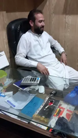 میرے پیارے بھائی ملک عبدالرزاق ڈوگر سے ان کے افس میں ملاقات  سید ندیم شاہ سید عقیل شاہ اور دیگر دوست بھی ہمراہ ہیں 