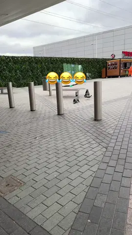 #😂😂😂 #funnyvideos #funnytiktok #lol #meme #foryoupage #londonlife #unitedkingdom #desitiktok #uklife🇬🇧 #growmyaccount #unfreezemyacount #positivevibes #desifyp #fyp #dontunderreviewmyvideo #dontletthisflop #foryou #viral #fy 