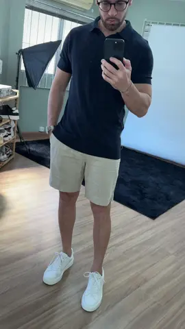 Ideia de look pra ficar mais bonito!  Curtiu? Segue pra mais e salva pra depois. Peças do vídeo: * Polo Tricot Com Botões Marinho: @opusbrasil (cupom TIKTOK10) * Bermuda De Alfaiataria Em Linho Bege: @opusbrasil (cupom TIKTOK10) * Tênis Monocolor 2209/320: @zaraman * Relógio Minimalista Pulseira Prata: @saintgermainbrand (cupom A-JOAOVICTOR10) #looksmasculinos #ideiadelooksbasicos #modamasculina #ideiadelooks 
