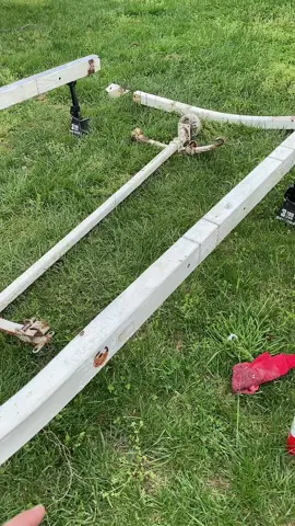 Turning an old boat trailer into a double jetski trailer. #trailer #jetski #mechanic #mint 