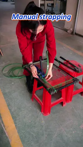Hand-cranked strapping machine#machine #packingmachine #fyp #strappingmachine #wrappingmachine #sealer #boxmachine #factory 