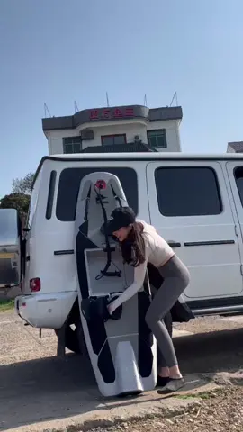 RUSH WAVE ,You can take a girl with you #rushwave  #Surfing #surfboard #electricsurfboard