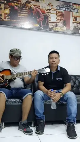 mi primer intento y no sirvo para cantar 😔😭 gracias a mi gran amigo Gino Raza Morales por el acompañamiento 🙌🏻 disfrutar la vida sanamente 🙌🏻 #fypシ #fyp #foryou #parati #JCelMagoDelGenero #FullGhettoMusicCompany #Perú #peruano #perú_tiktok #paraelmundo #fortheworld #TikTokMundial #Scorpion #aunquenotepuedaver #AlexUbago 