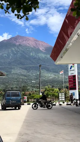 Mentahan di SPBU Kayuaro kerinci #mentahan #airterjun #storymu #spbu #kerinci #kayuaro #gunungkerinci #spbukerinci 