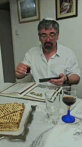 הייתי חייב לעשות את הכוס החמישית, שנזכה לנס.#VoiceEffects 