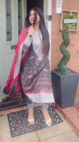 تیرے عشق کی ہے جستجو تیری کربتوں کا سوال ہے🔥🩶#WheneverWherever #foryou #trendingvideo #standwithkashmir #1millionaudition #unfreezemyacount @TiktokPakistanOfficial @TikTok @CapCut 