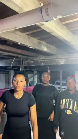 @itss.geddy @neliman.p_ 💃🏽💕