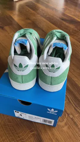 love love love! i quite literally need wvery single pair of shoes by adidas at the moment @adidas  #shoes #adidasoriginals #Lifestyle #trend #trending 