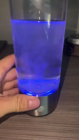 Don’t get scammed like me with this one, get it for $20 down below👇🏻 #fyp #health #hydrogenwaterbottle 