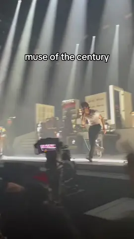 I CAN FIX HIM NO REALLY I CAN #ttpd #thetorturedpoetsdepartment #mattyhealy1975 