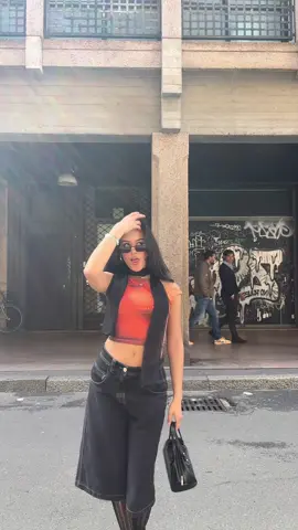 black hair is back #dresswithme #fashiontiktok #jorts 