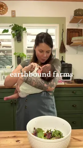 #partner @Earthbound Farm organic greens make every day better for you and the Earth! So thank you Earthbound Farm for keeping my body fueled for my little one, be sure to lookout for Earthbound Farm’s products at a local store near you! #earthboundfarm