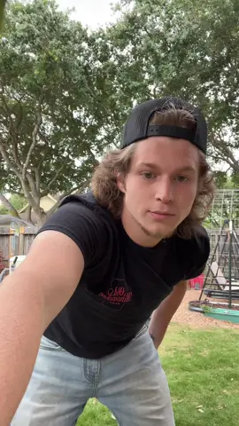 His feet🤣🤣 @MR.WuTang 