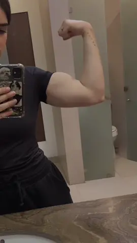 Top ejercicios de bicep  insta: @cristyrdz.fit #bicep #gym #GymTok #bicepworkout