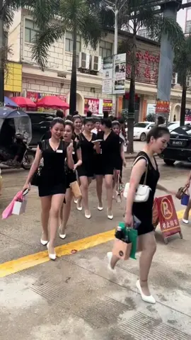 #腾龙公司支持usdt上下分 #小澳门 #荷官美女 