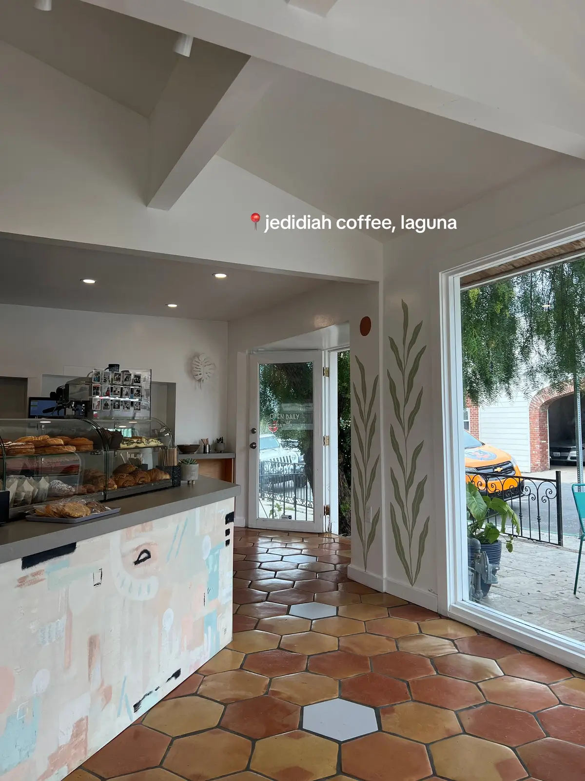 cutest new cafe in laguna, everyone was so kind🥹 #lagunabeach #orangecountycoffeeshop #occoffeeshop 