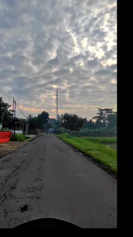 haturan wilujeung siang🙏 aya nu kamari mudik na kadieu? 😊 #doelsumbang  #lagusunda  #lagusundapemandangan  #rancahbetah  #ciamisjawabarat 