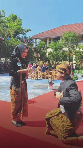 kartini's day-!!  #fyp #kartiniday #fashionshow #purwodadi24jam 