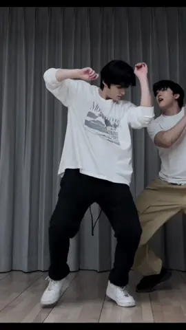 #LEEKNOW his dance is so satisfying to watch. gimme more dancer leeknow content. #straykids #skz #dance 