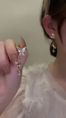 Free shipping!!!!Check out guys while it’s still on sale!!!!#earrings #tiktokshopfunpayday #tiktokfashionshop #jewelry #accessories #fyp #forwomen  #gifts #giftideas #zircon #nichedesign #butterfly #heart #tulip #retro #tassel earrings 