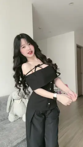 Meow Meow này siêng diện đồ xinh 😽 @BazizCloset 