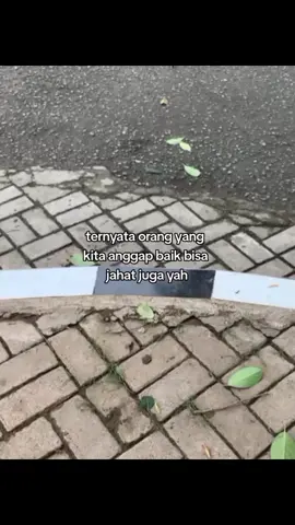 padahal udah percaya bnget sama dia #fyp #teman #sekolah #xcyzba #foryou #fypシ #moots? 